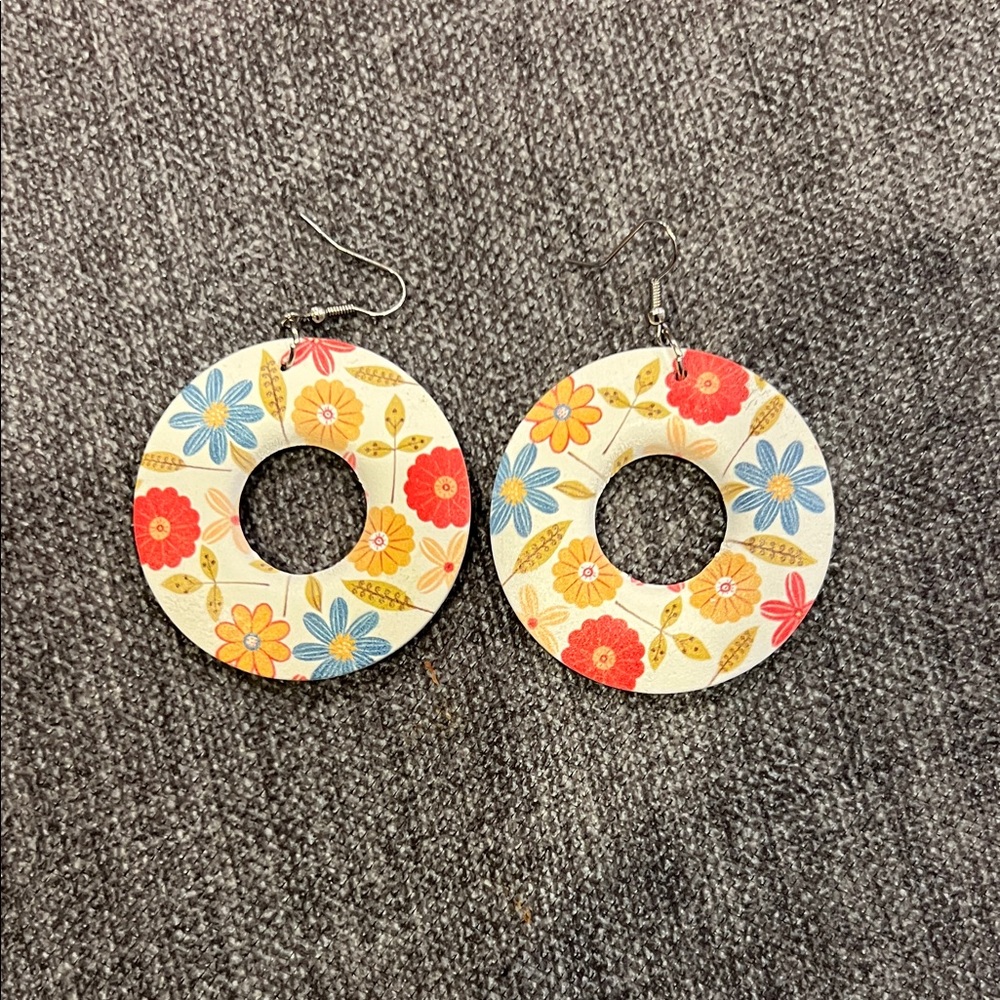 Retro Floral Hoop Earrings